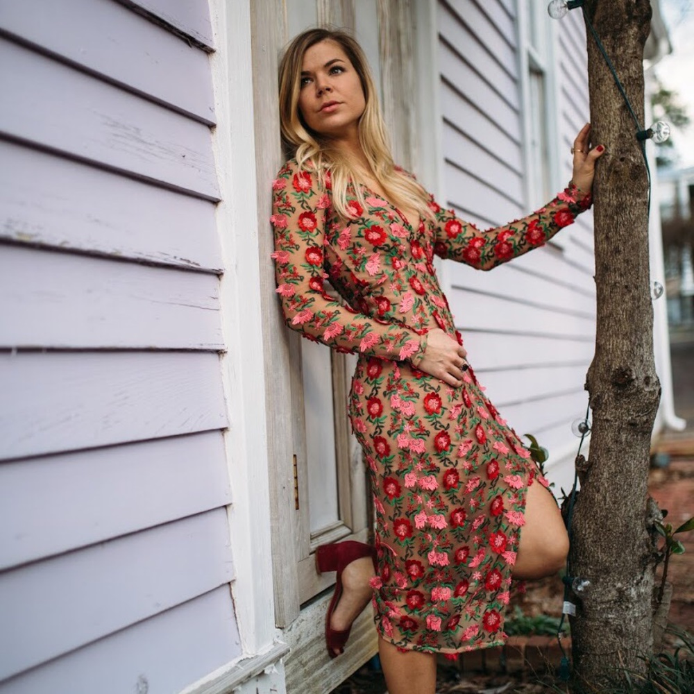 For Love And Lemons 🌹🌸 Amelia Rosebud Midi Dress